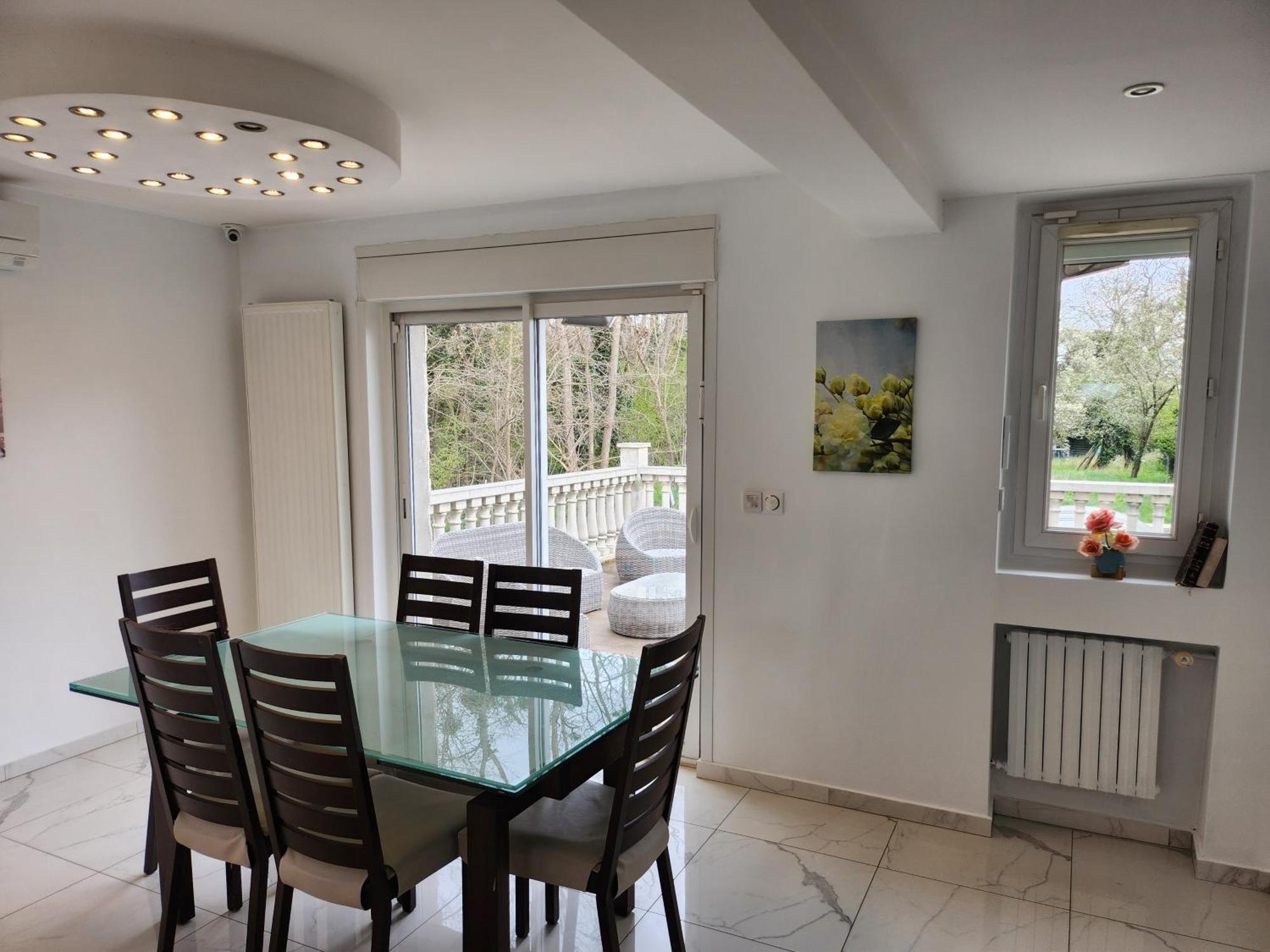 Villa Massenet Sarcelles Bagian luar foto