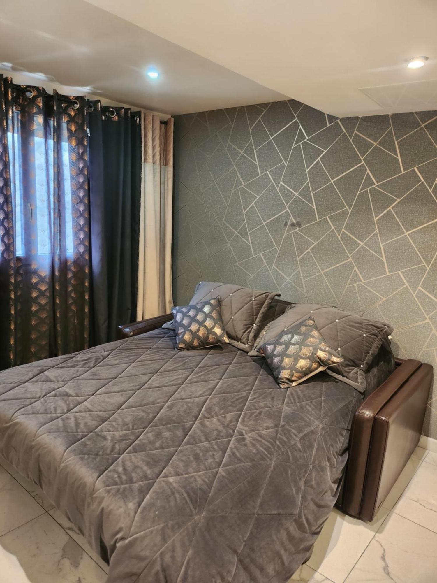 Villa Massenet Sarcelles Bagian luar foto